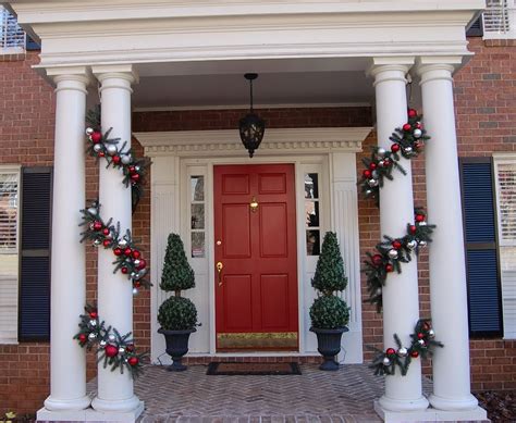 christmas decorations metal house pilars|pinterest christmas pillars ideas.